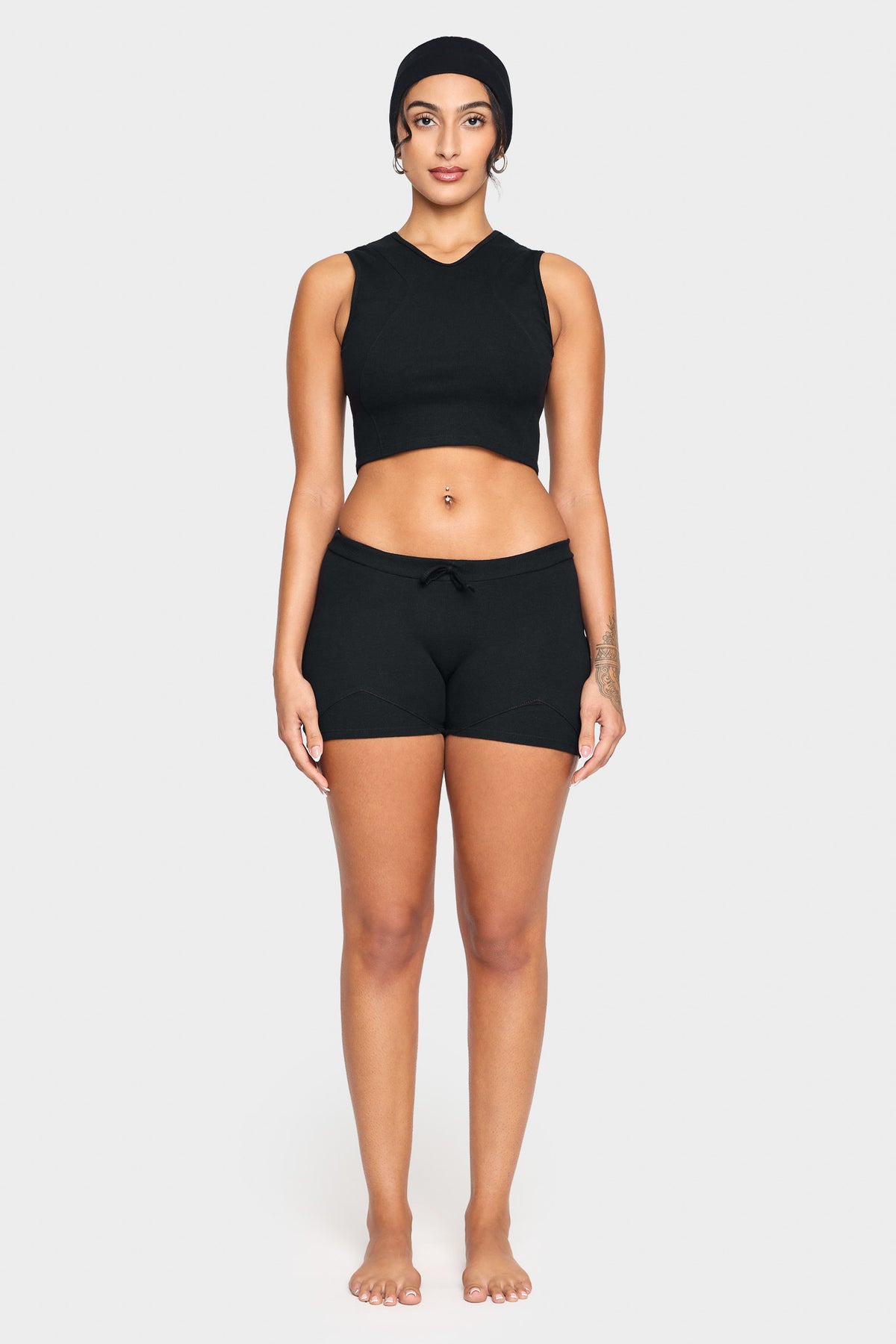 black obsidian organic cotton low rise shorts